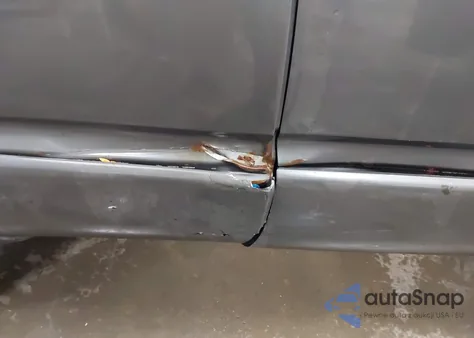 2003 Toyota 4Runner Sr5 V8 z USA, uszkodzony, nr VIN JTEBT14R038002766